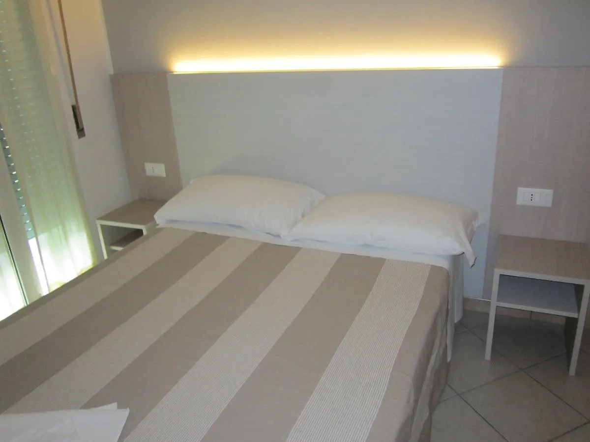 Hotel Andrea'S 리미니