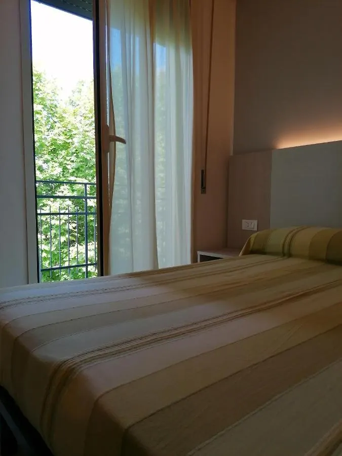 Hotel Andrea'S 리미니 3*,  이탈리아